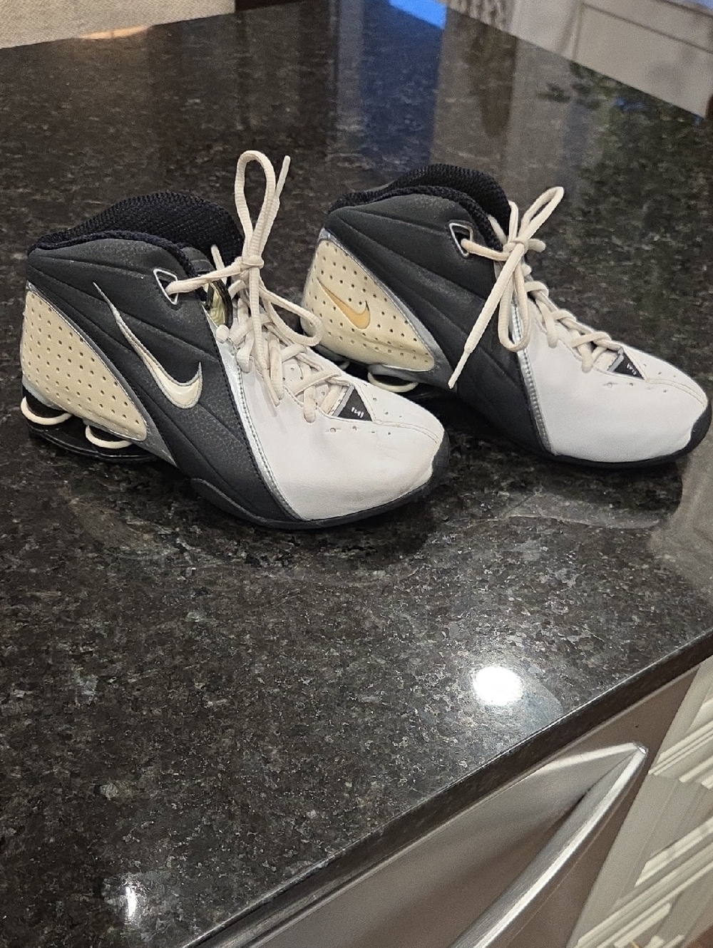 Nike Shox Revolution  Black White and Cream  Womens Basketball Sneakers